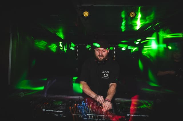 Fotografie z akce: Last Invasion 360 w/ Dj Pixie