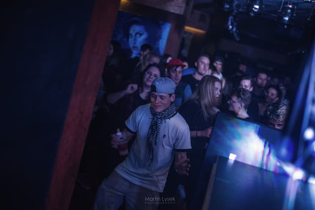 Fotografie z akce: No!se w/ Tantrum Desire (UK)