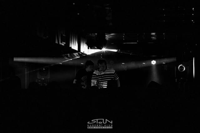 Fotografie z akce: No!se w/ Hrr.nec & Mc Vaant