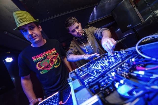Fotografie z akce: VAULT w/ Symbiotik crew LIVE