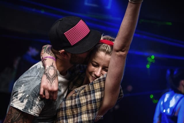 Fotografie z akce: VAULT w/ Symbiotik crew LIVE