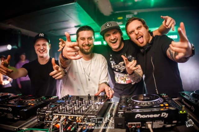 Fotografie z akce: Gunfingers pres. Lock'n'Load w/ ZIGI SC