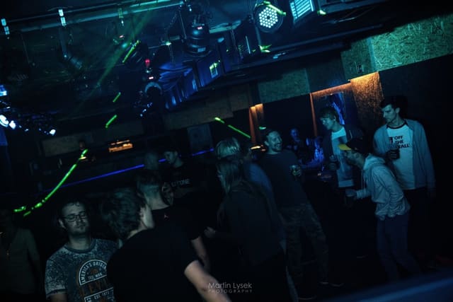 Fotografie z akce: NO!SE w/ FORBIDDEN SOCIETY