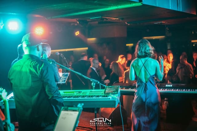 Fotografie z akce: Narozeninový ples STOUNu - 31 let