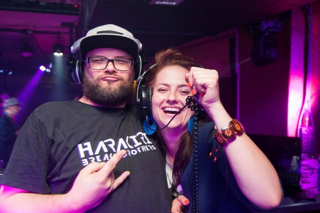 Fotografie z akce: KICK THE HITS