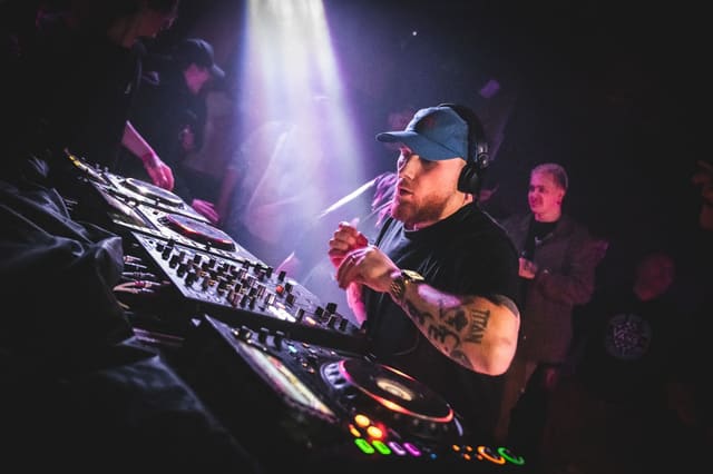 Fotografie z akce: Last Invasion 360 w/ Tony Terra