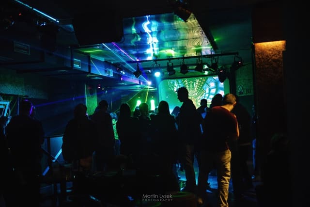 Fotografie z akce: Vault w/ Bushman & Genetix