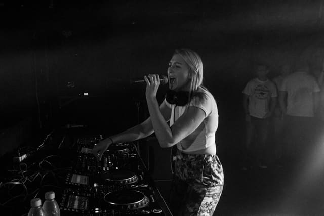 Fotografie z akce: No!se w/ Koven (UK)