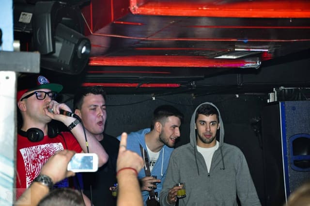 Fotografie z akce: NAROZENINOVÁ PARTY - DJ WICH