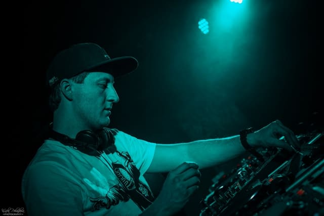 Fotografie z akce: Bass Invasion - Trident Festival Warm Up