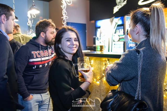 Fotografie z akce: Narozeninový ples Stounu - 27 let