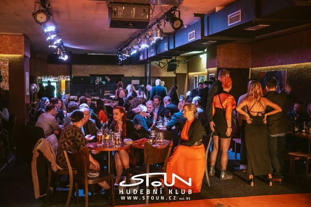 Fotografie z akce: Narozeninový ples - 30 let
