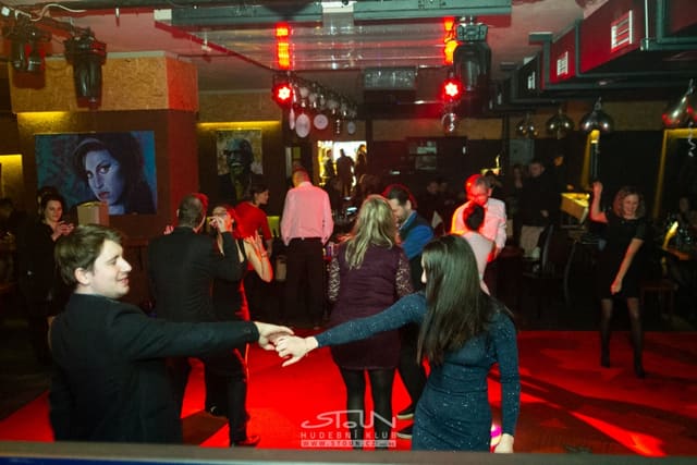 Fotografie z akce: Narozeninový ples Stounu - 27 let