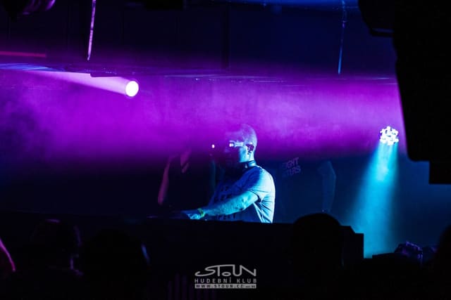 Fotografie z akce: Beats for Love X-Mas w/ Lucca & Chris Sadler