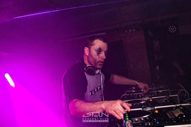 Fotografie z akce: Bass Invasion - carnival edition