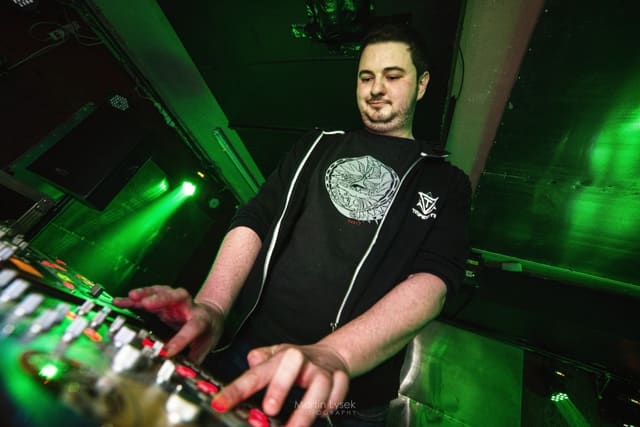 Fotografie z akce: Vault w/ Bushman & Genetix