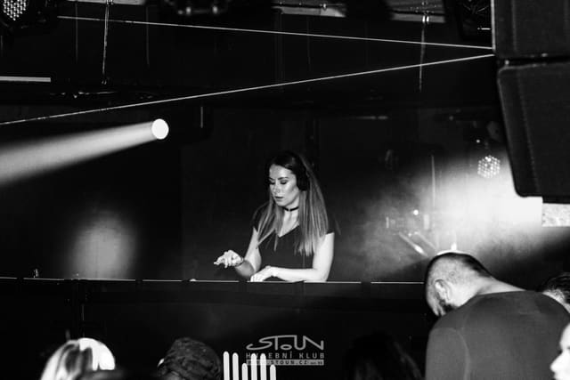 Fotografie z akce: Beats for Love X-Mas w/ Lucca & Chris Sadler