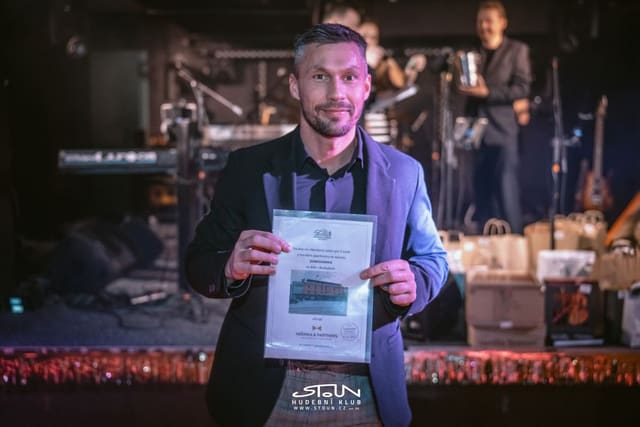 Fotografie z akce: Narozeninový ples STOUNu - 31 let