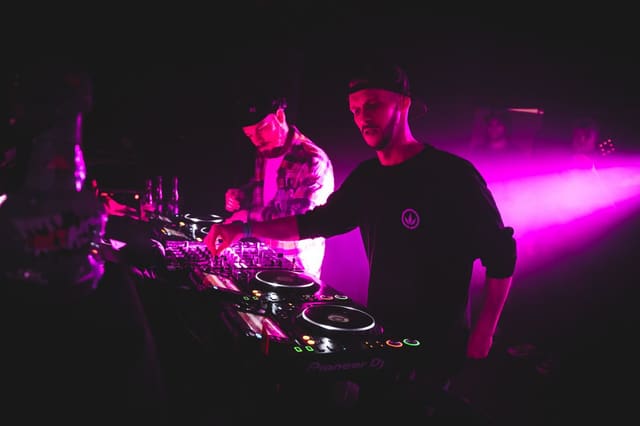 Fotografie z akce: No!se w/ CIRCADIAN (UK)