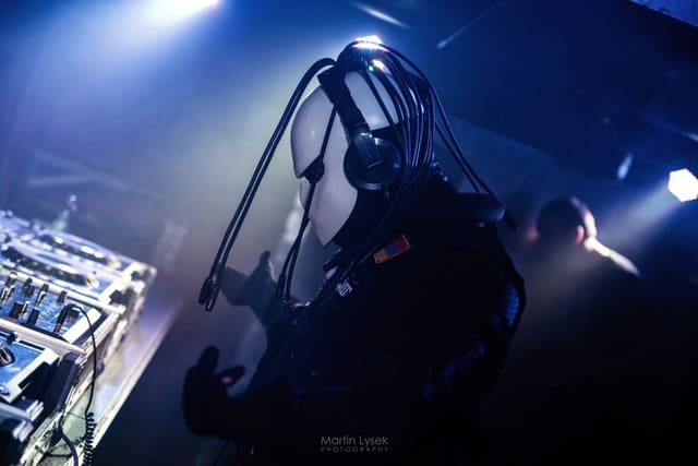 Fotografie z akce: NO!SE w/ ZARDONIC (VEN)