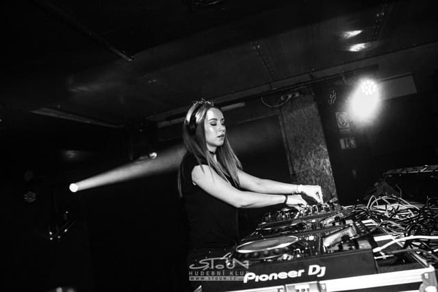 Fotografie z akce: Beats for Love X-Mas w/ Lucca & Chris Sadler