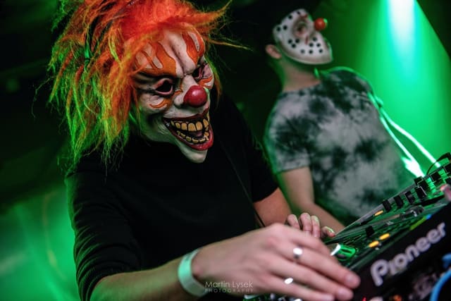Fotografie z akce: BASS INVASION - CLOWN EDITION