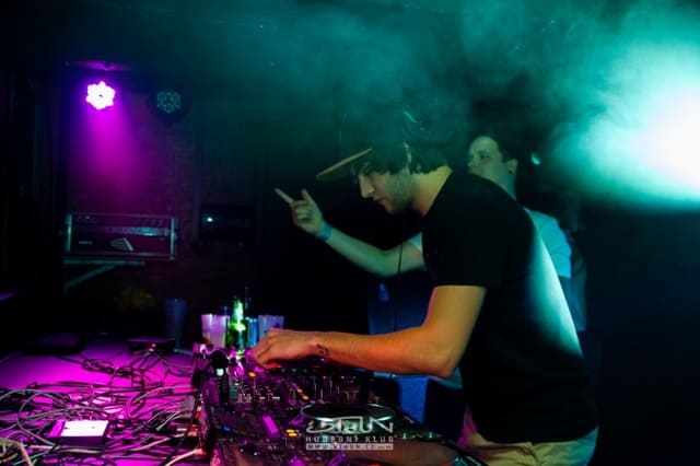 Fotografie z akce: No!se w/ Hrr.nec & Mc Vaant