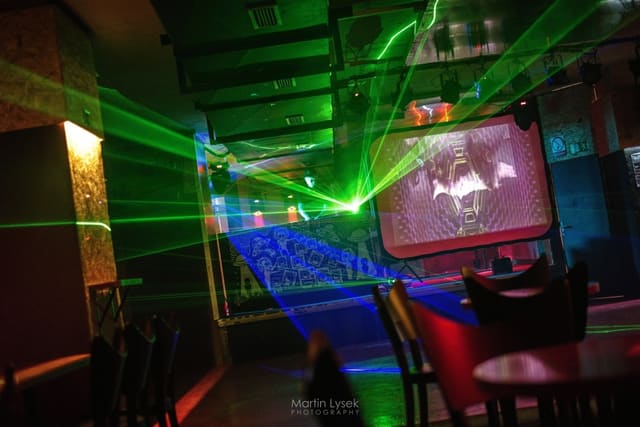 Fotografie z akce: VAULT w/ Symbiotik crew LIVE
