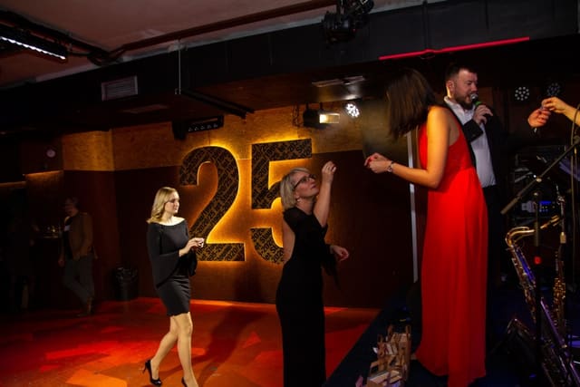 Fotografie z akce: Narozeninový ples Stounu - 25 let