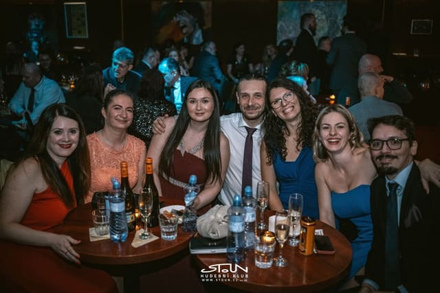 Fotografie z akce: Narozeninový ples STOUNu - 31 let