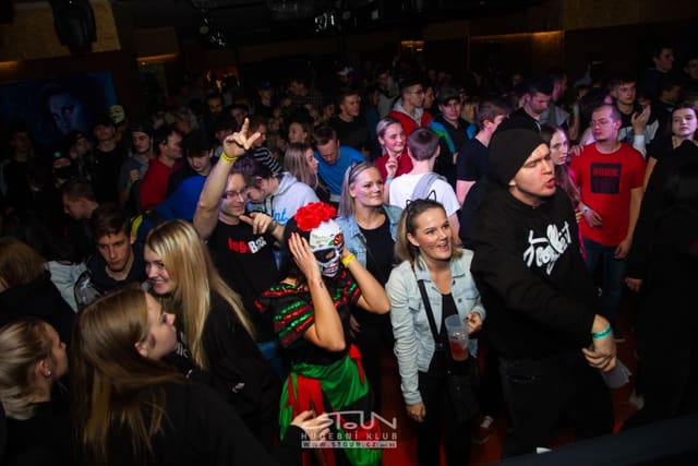 Fotografie z akce: Bass Invasion - carnival edition