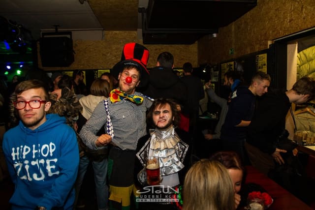 Fotografie z akce: Bass Invasion - carnival edition