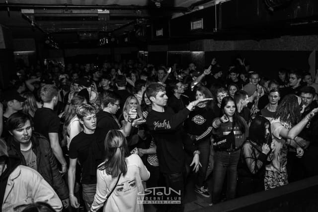 Fotografie z akce: Bass Invasion - carnival edition