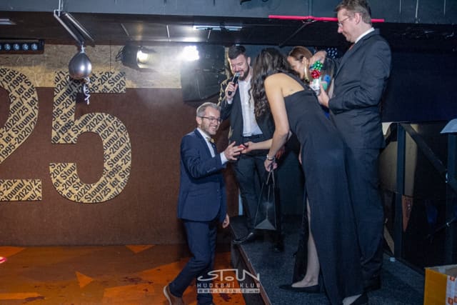 Fotografie z akce: Narozeninový ples Stounu - 27 let