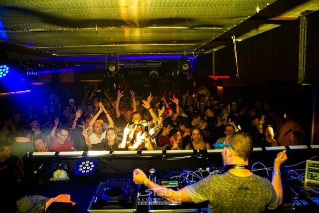 Fotografie z akce: Beats for Love X-Mas w/ Lucca & Chris Sadler
