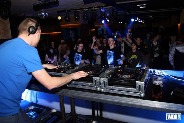 Fotografie z akce: NO!SE w/ PROLIX (UK)