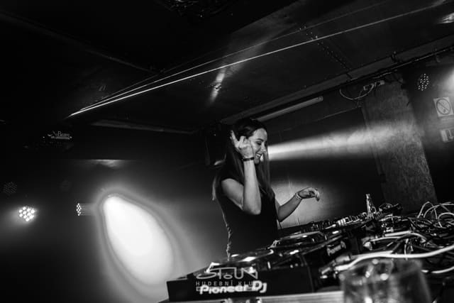 Fotografie z akce: Beats for Love X-Mas w/ Lucca & Chris Sadler
