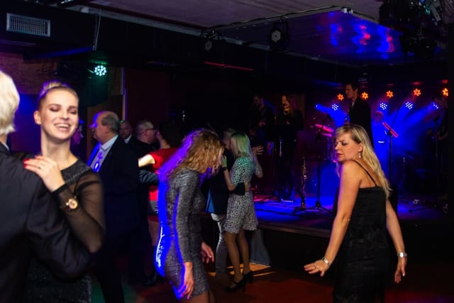 Fotografie z akce: Narozeninový ples Stounu - 25 let