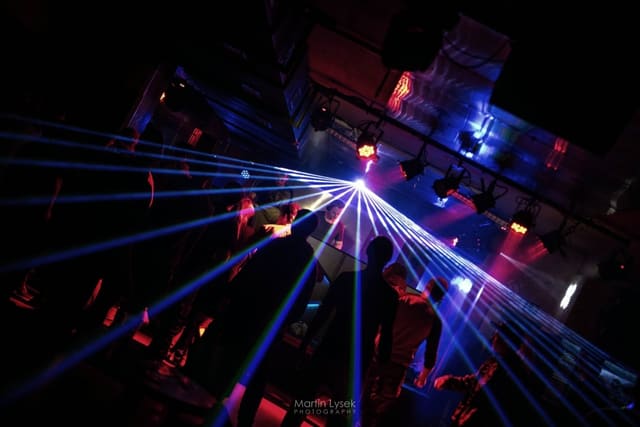 Fotografie z akce: Bass Invasion w/Ghostbusters CZ
