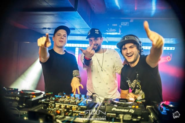Fotografie z akce: Gunfingers pres. Lock'n'Load w/ ZIGI SC