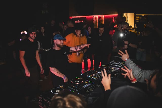 Fotografie z akce: Last Invasion 360 w/ Tony Terra