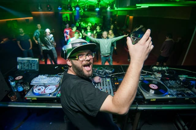 Fotografie z akce: KICK THE HITS
