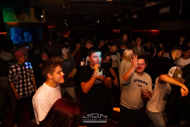 Fotografie z akce: No!se w/ Hrr.nec & Mc Vaant