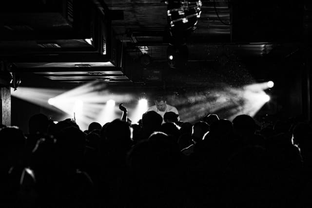 Fotografie z akce: No!se w/ Koven (UK)