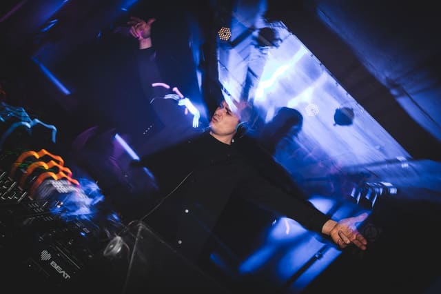 Fotografie z akce: Last Invasion 360 w/ Dj Pixie