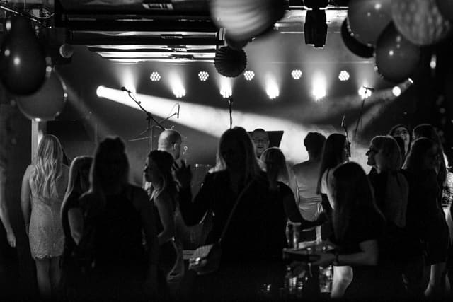 Fotografie z akce: Narozeninový ples Stounu - 25 let