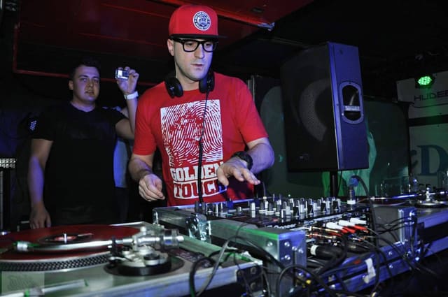 Fotografie z akce: NAROZENINOVÁ PARTY - DJ WICH