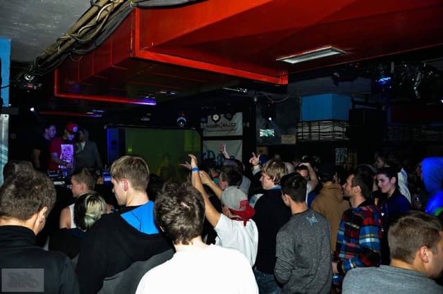 Fotografie z akce: NAROZENINOVÁ PARTY - DJ WICH