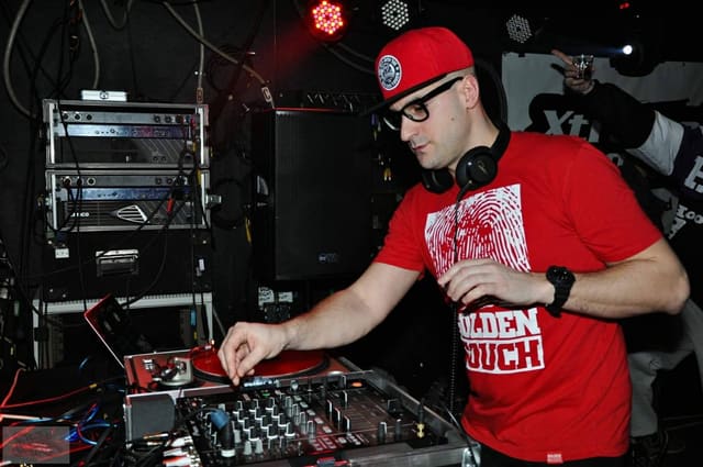 Fotografie z akce: NAROZENINOVÁ PARTY - DJ WICH