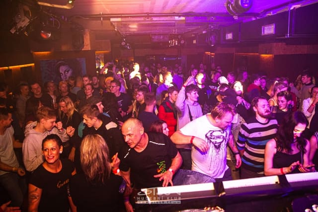 Fotografie z akce: Beats for Love X-Mas w/ Lucca & Chris Sadler
